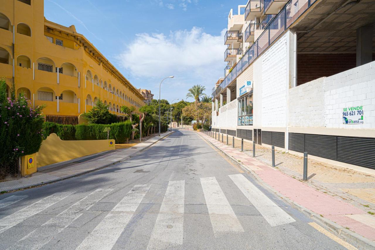 Apartment Sandra By The Sea El Campello Exterior photo